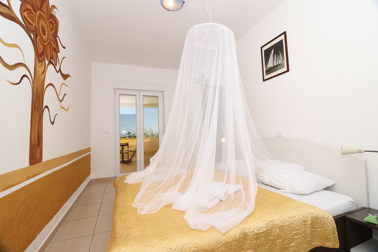 Villa Monsena Rovinj Exteriör bild